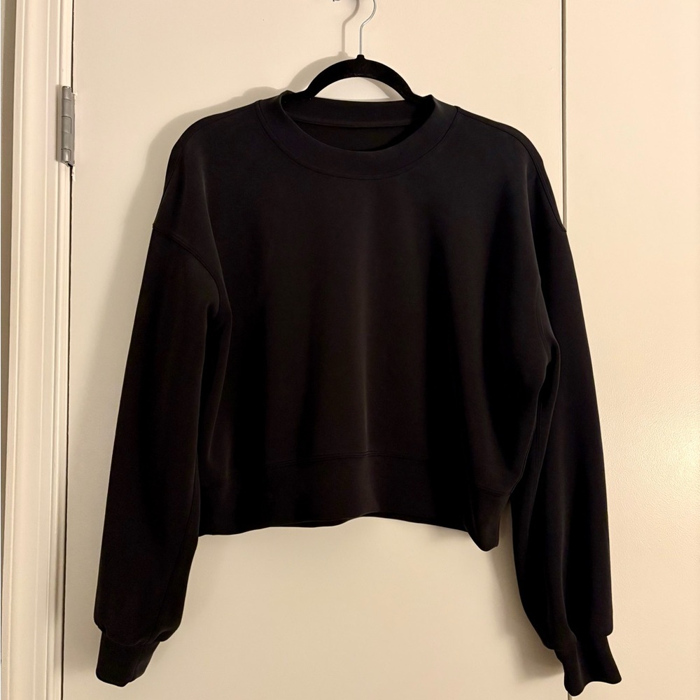 Lululemon Black sweatshirt